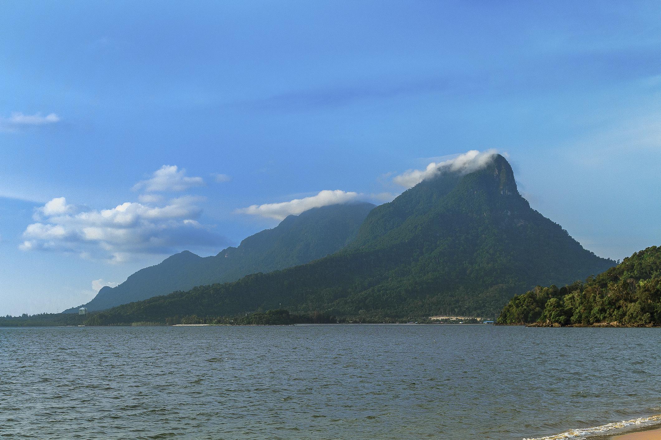 Mount Santubong Hike, Sarawak - Image 11