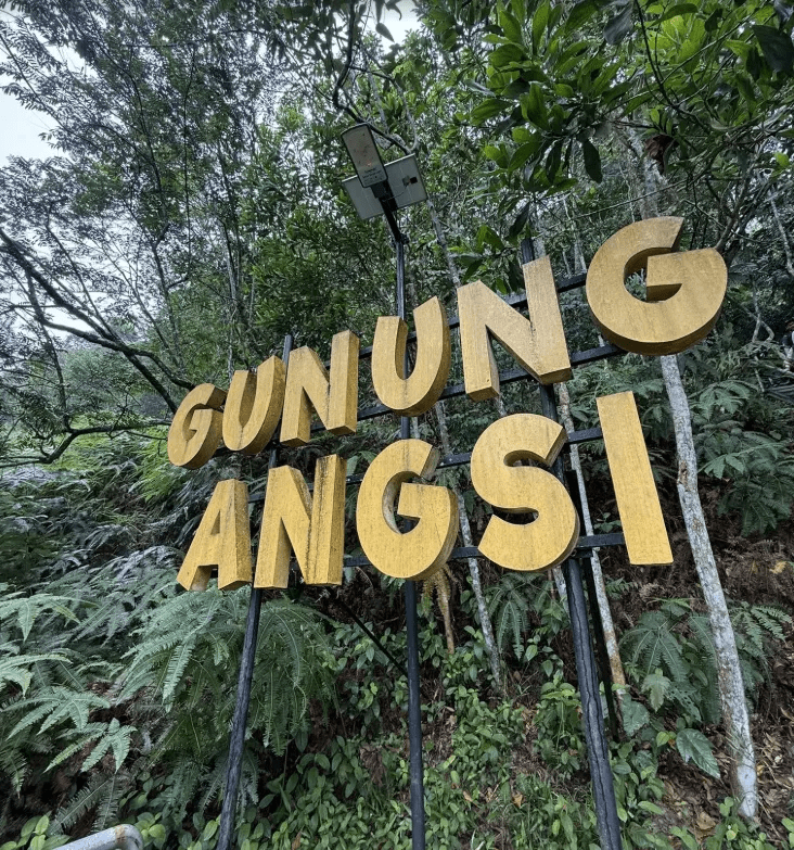 Gunung Angsi Circle