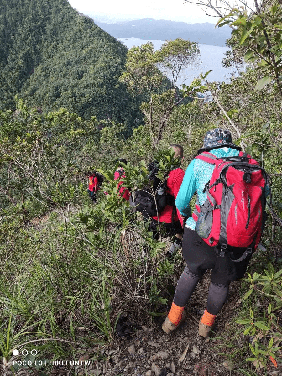 Gunung Fakir Terbang - Image 8