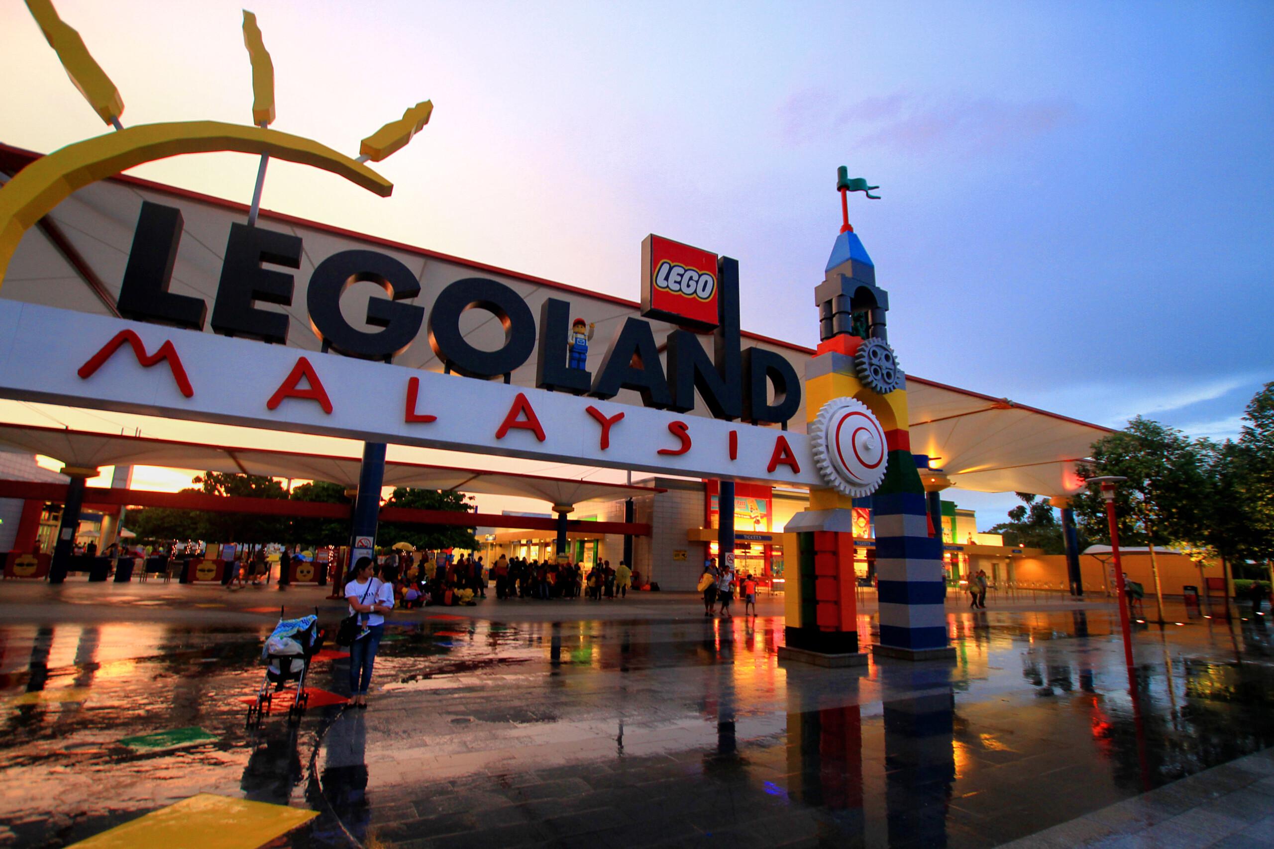 KLIA to Johor Bahru / Legoland - Family Adventure